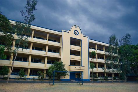 Quezon City Science High School .
